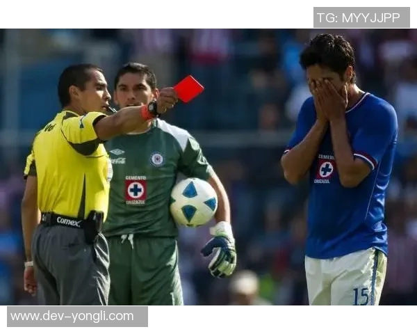 足球边裁规则详解与实战应用指南助你成为裁判高手 足球边裁规则详解与实战应用指南助你成为裁判高手