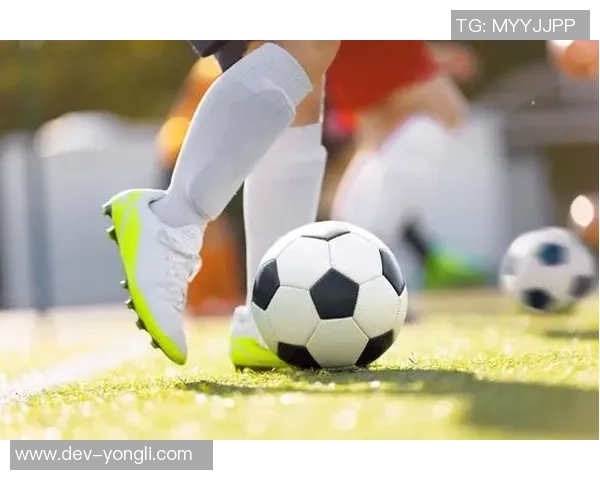 足球场上的规则与技巧解析助你成为球场上的明星球员